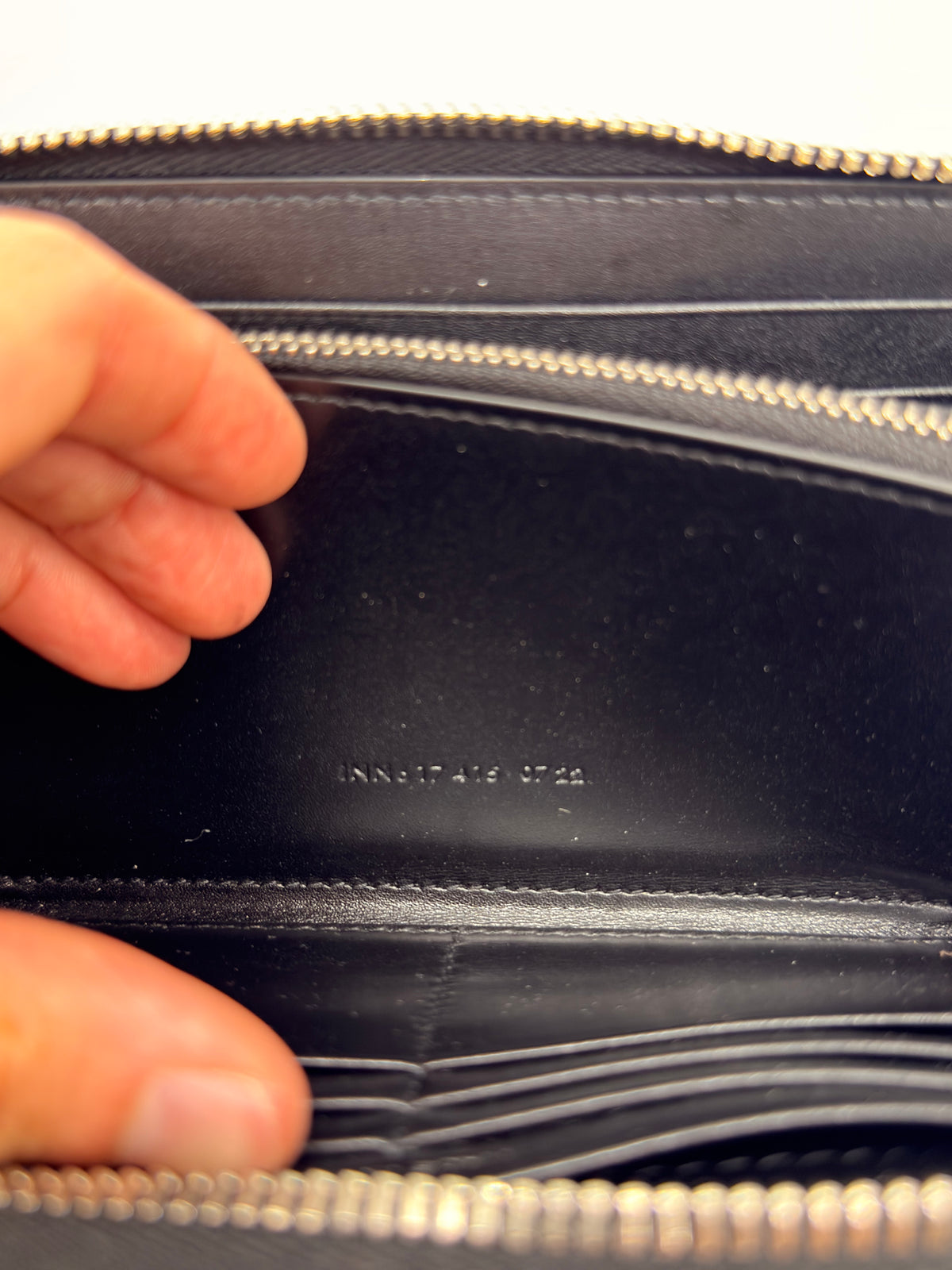 Yves Saint Laurent Cassandra Portafoglio Nero in Pelle