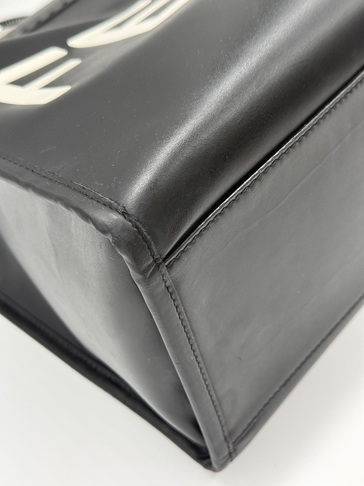 Fendi Sunshine Borsa in Pelle Saffiano Nera