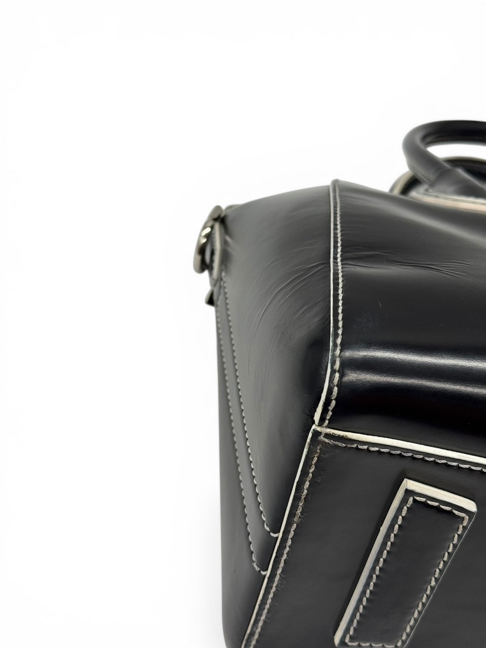 Givenchy Antigona Vernice