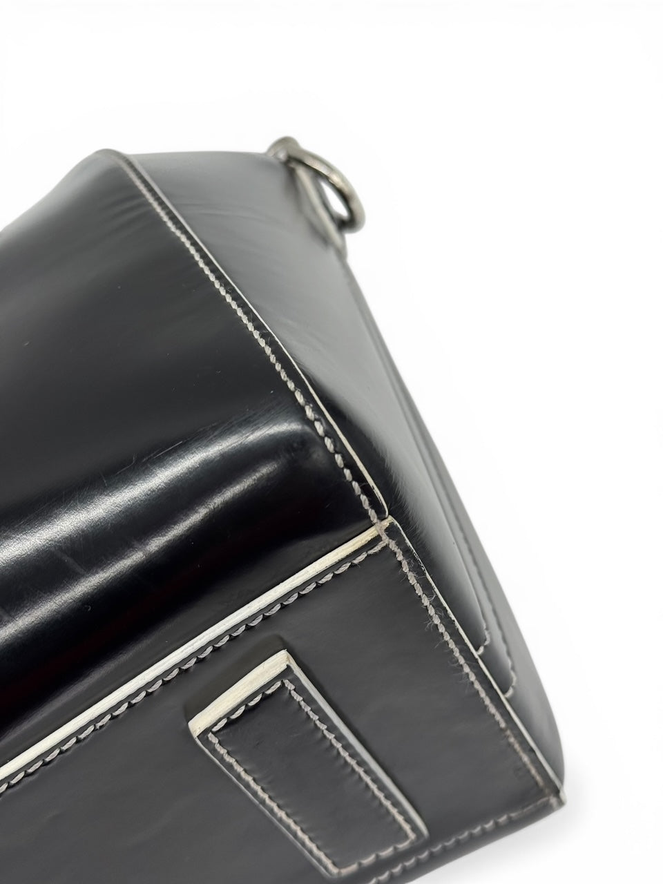 Givenchy Antigona Vernice