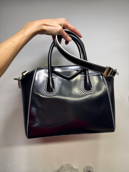 Givenchy Antigona Vernice