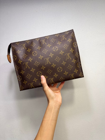 Louis Vuitton Toilette 26
