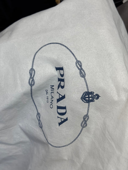 Prada Grand Shopping Tote Nera in Pelle