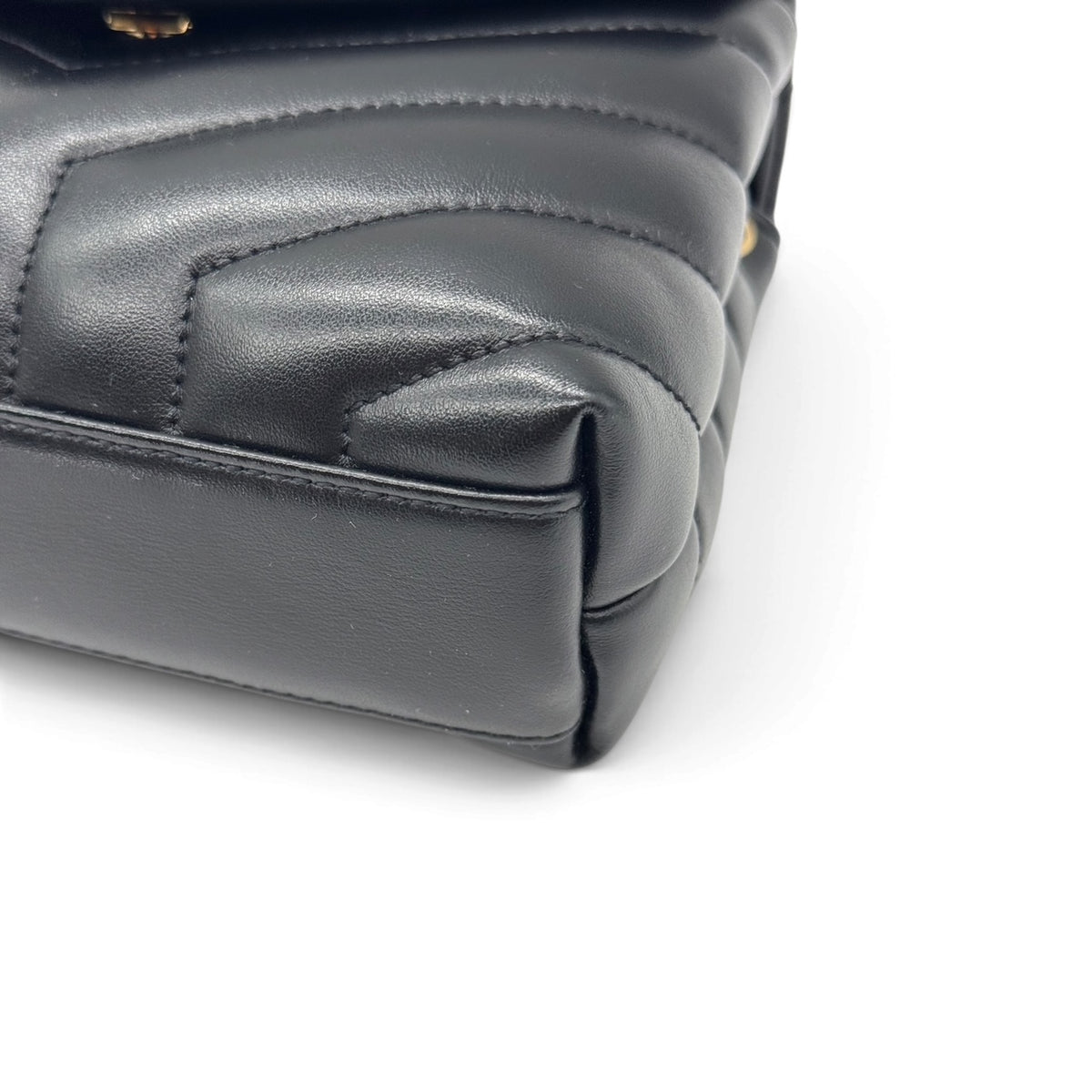 Saint Laurent Loulou Toy Nera in Pelle