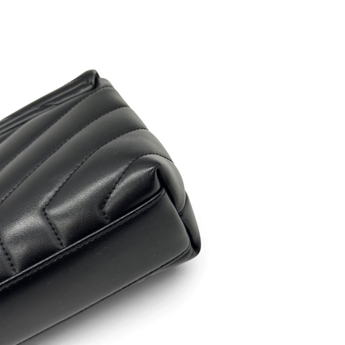 Saint Laurent Loulou Toy Nera in Pelle