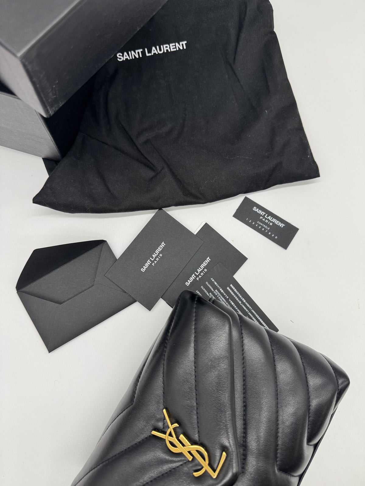 Saint Laurent Loulou Toy Nera in Pelle