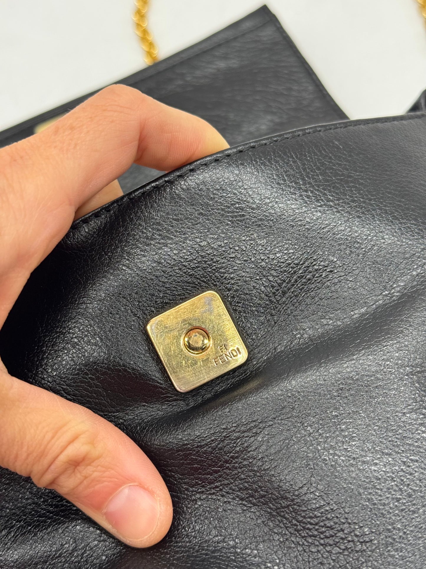 Fendi Mia Nera in Pelle con Catena Oro