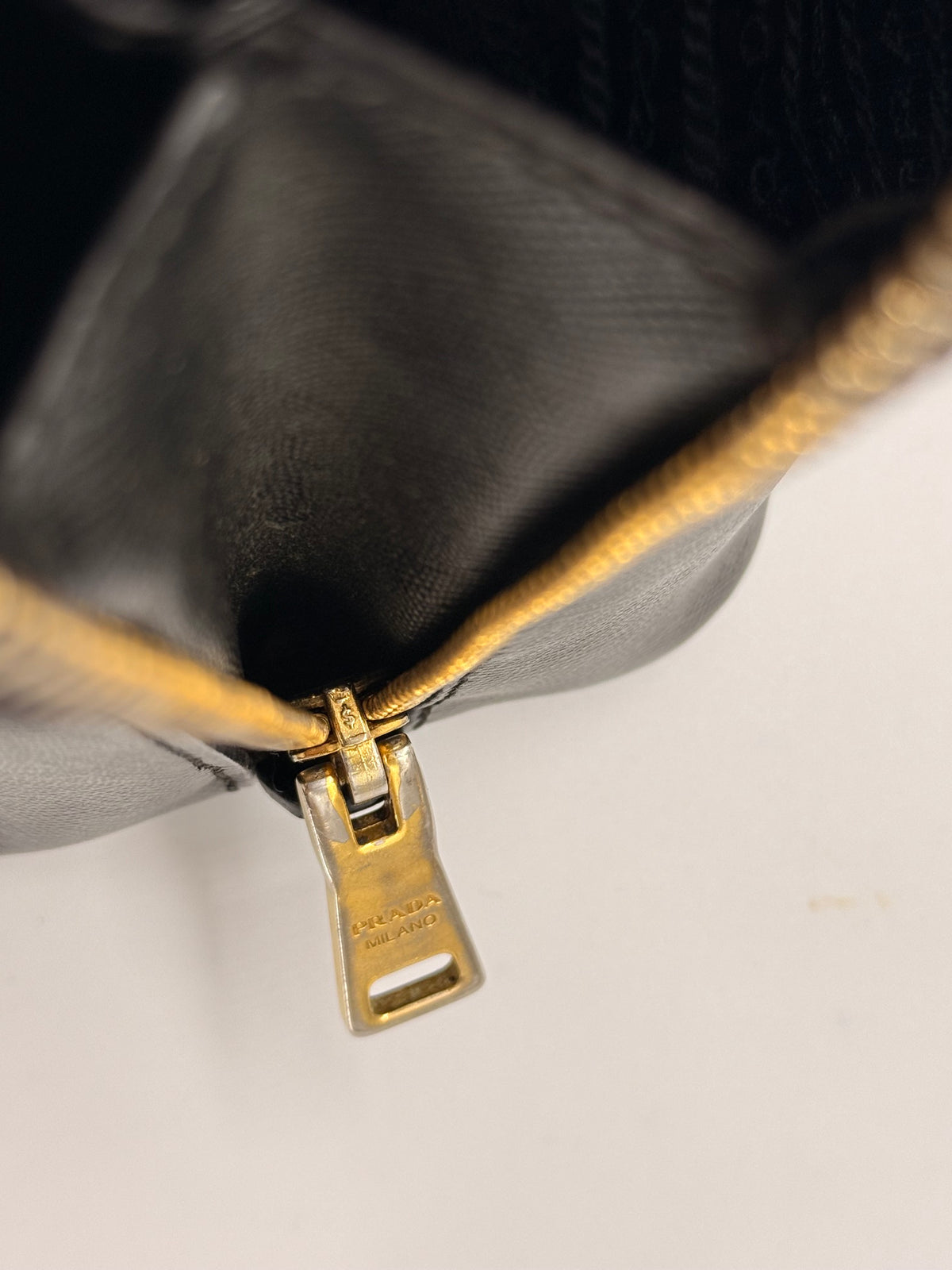 Prada Promenade Saffiano Lux Nera