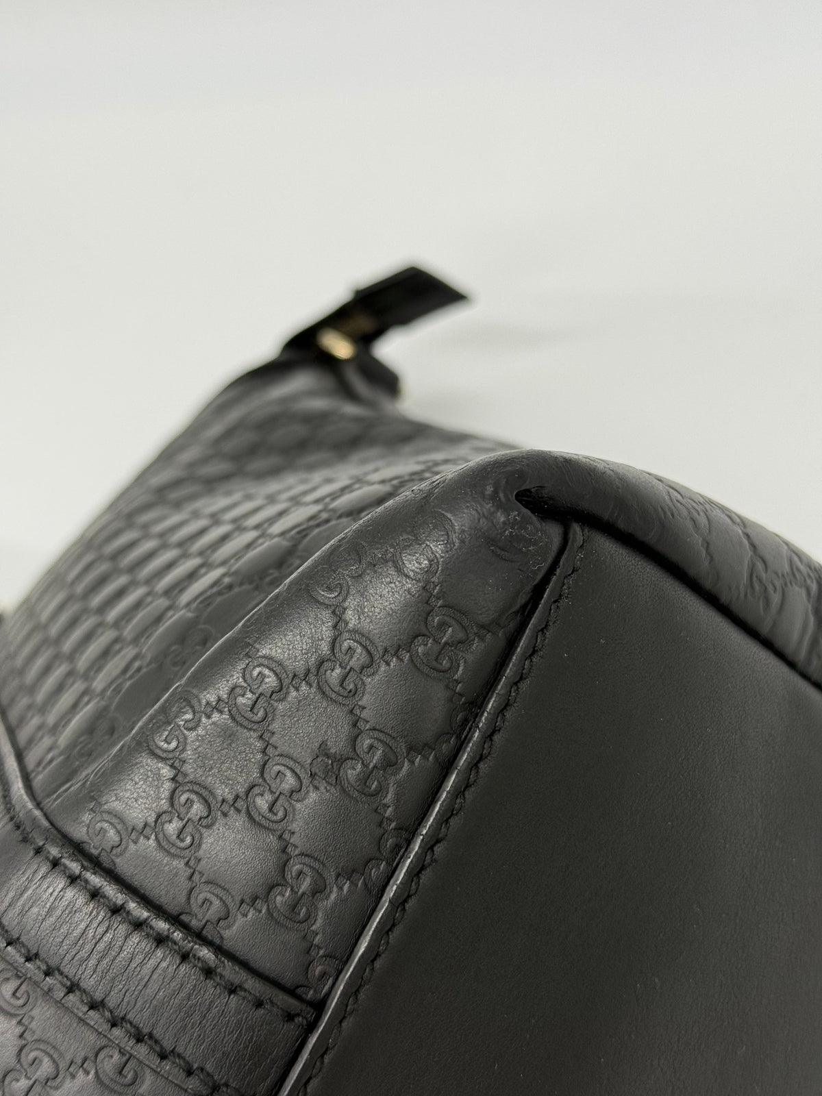 Gucci Grand Shopping Tote Microguccissima