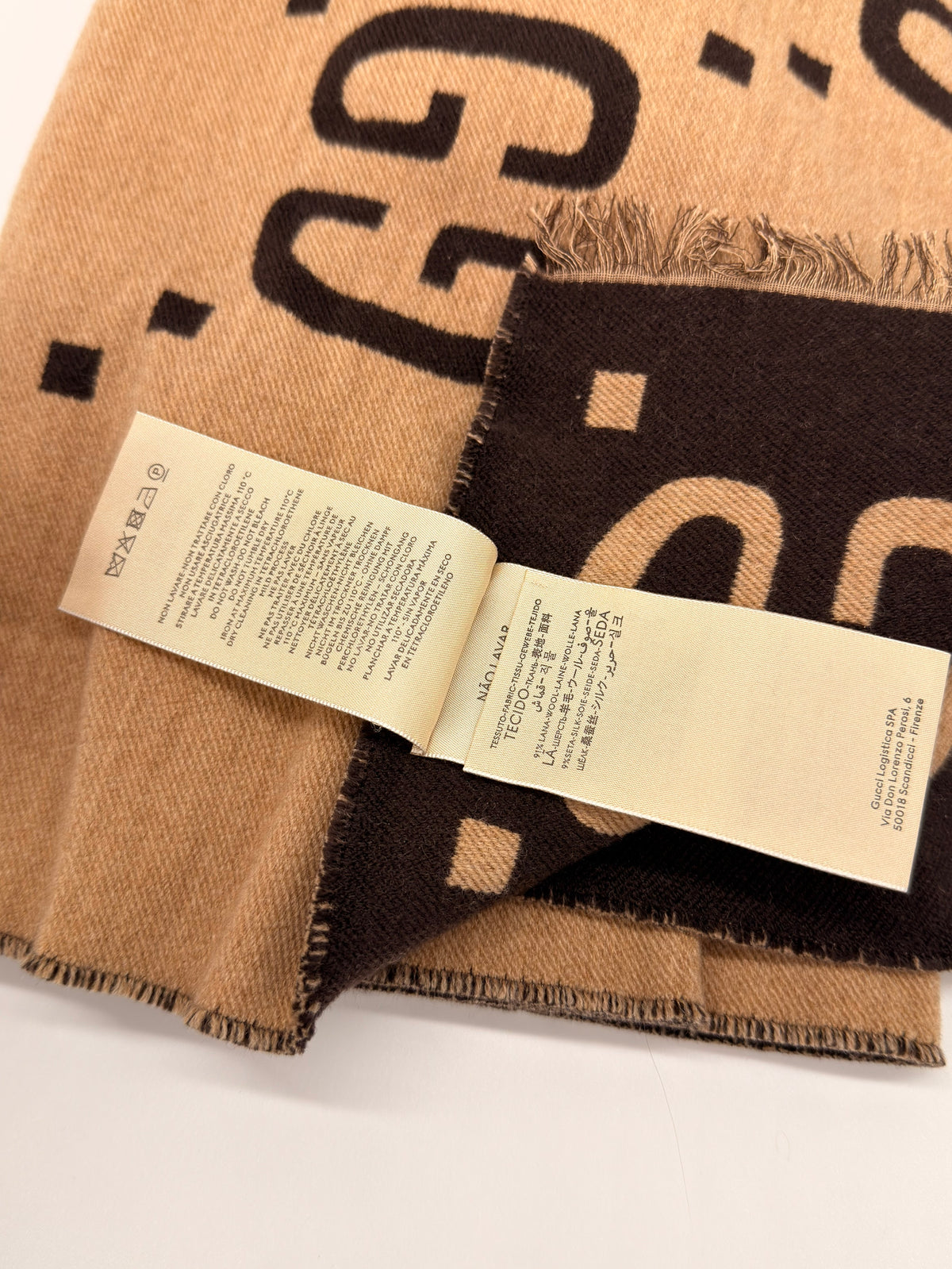 Gucci Sciarpa GG Jacquard in Lana e Seta Marrone Beige