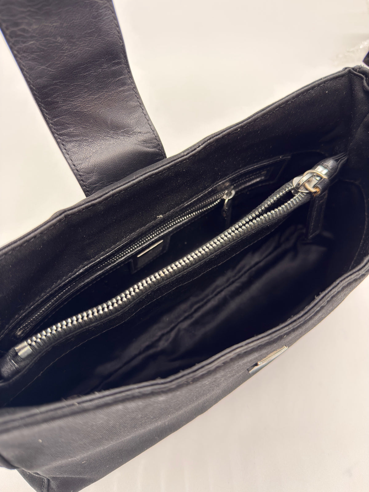 Fendi Baguette Borsa a Spalla Nera Vintage