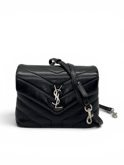 Saint Laurent Lou Lou Toy nera in pelle matelassé con dettagli argento, borsa a mano e tracolla autentica completa di accessori.