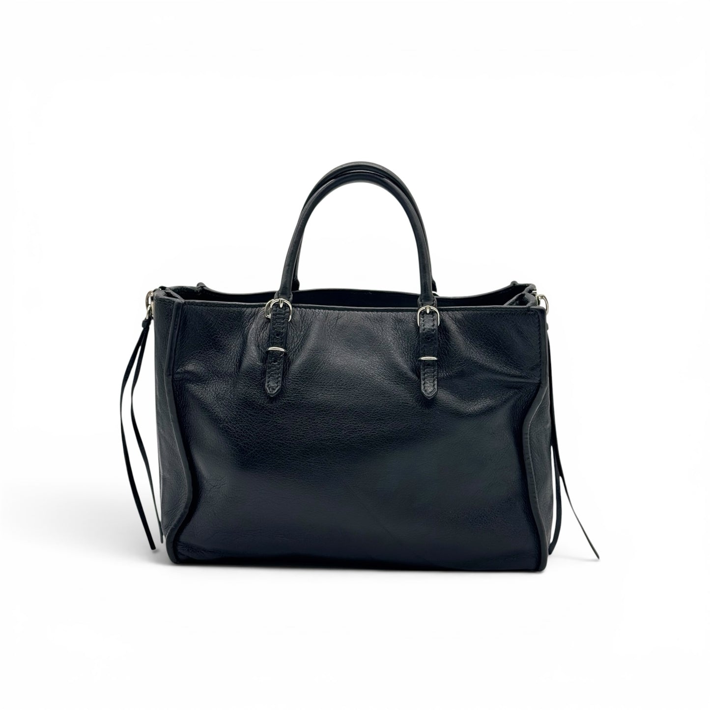 Borsa a mano Borse Vintage Balenciaga in pelle martellata nera con manici e dettagli metallici su sfondo bianco
