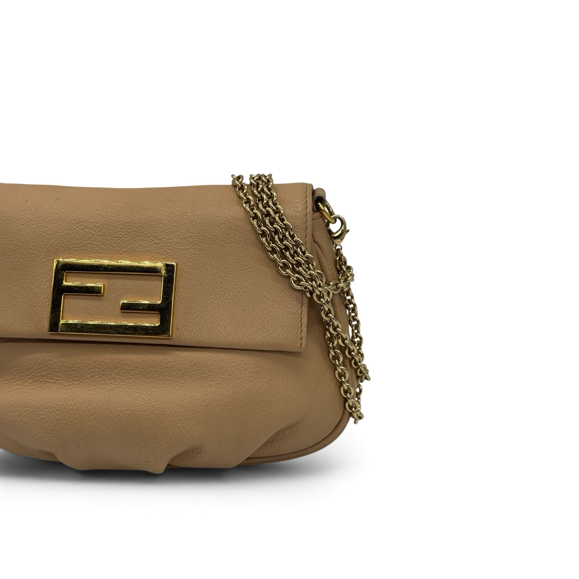 Borsa a spalla Borse Vintage Fendi in pelle color nude con dettagli plissettati e tracolla a catena dorata