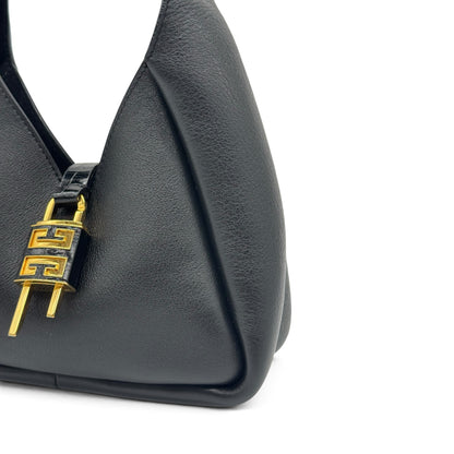 Borsa a spalla Borse Vintage Givenchy Mara in pelle nera granulata con iconico lucchetto frontale in metallo dorato