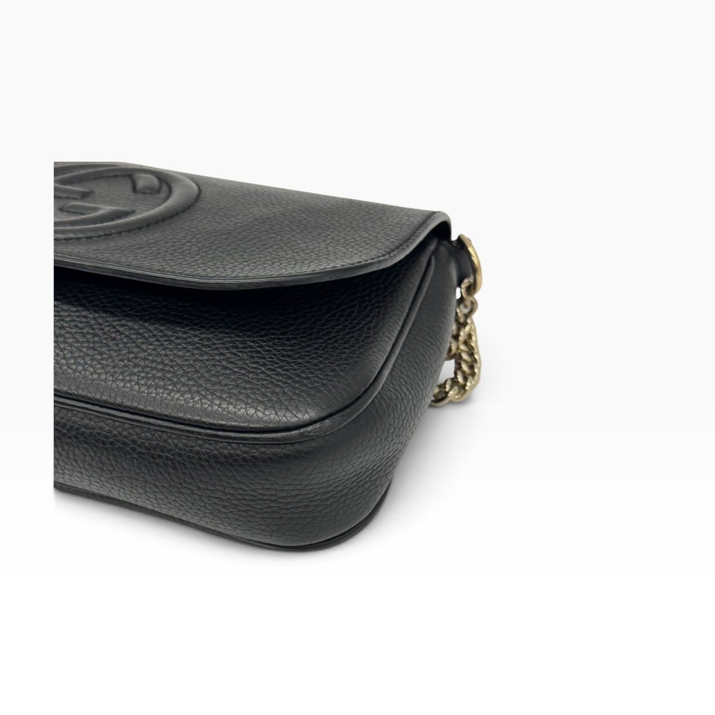 Borsa a tracolla Borse Vintage Gucci Soho in pelle martellata nera con logo in rilievo e tracolla a catena dorata