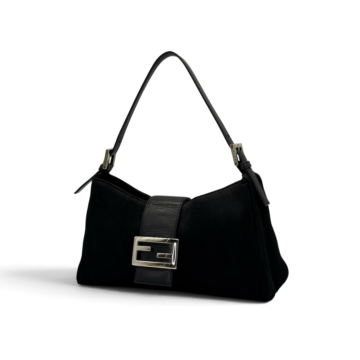 Borsa a spalla Borse Vintage Fendi in tessuto nero con dettagli in pelle e iconica fibbia metallica frontale