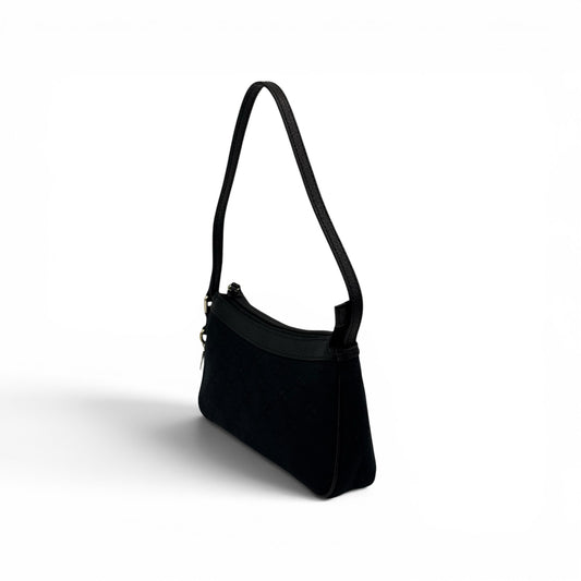 Borsa a spalla Borse Vintage Gucci in tessuto nero con monogramma tono su tono, dettagli in pelle e ciondolo dorato.