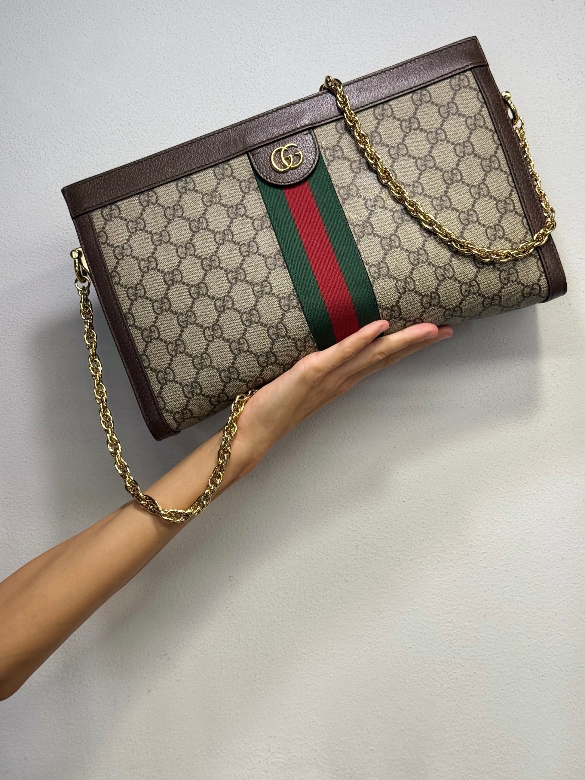 Borsa a spalla Borse Vintage Gucci Ophidia in tela GG Supreme con nastro Web, finiture in pelle e tracolla a catena