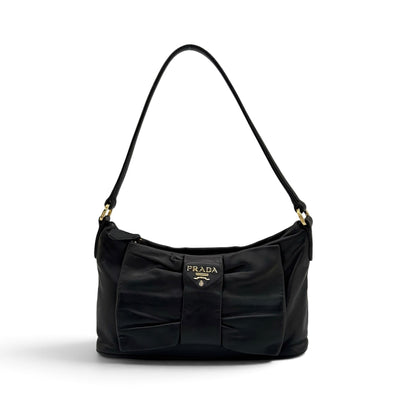 Borsa a spalla Borse Vintage Prada in pelle nera con fiocco frontale e logo in metallo dorato