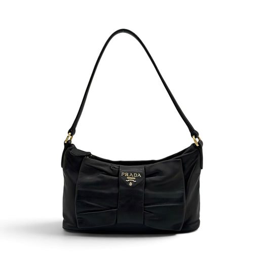 Borsa a spalla Borse Vintage Prada in pelle nera con fiocco frontale e logo in metallo dorato