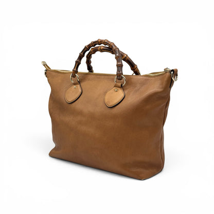 Borsa tote Borse Vintage Gucci in pelle martellata color cuoio con iconici manici in bambù e dettagli dorati