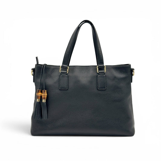 Borsa tote Borse Vintage Gucci in pelle nera martellata con dettagli dorati e ciondolo con nappe in bambù