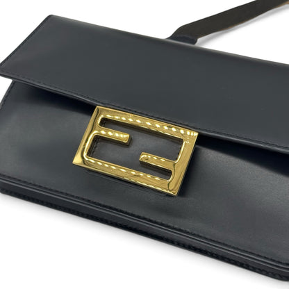 Borsa a tracolla Borse Vintage Fendi in pelle nera liscia con logo FF dorato e tracolla a contrasto