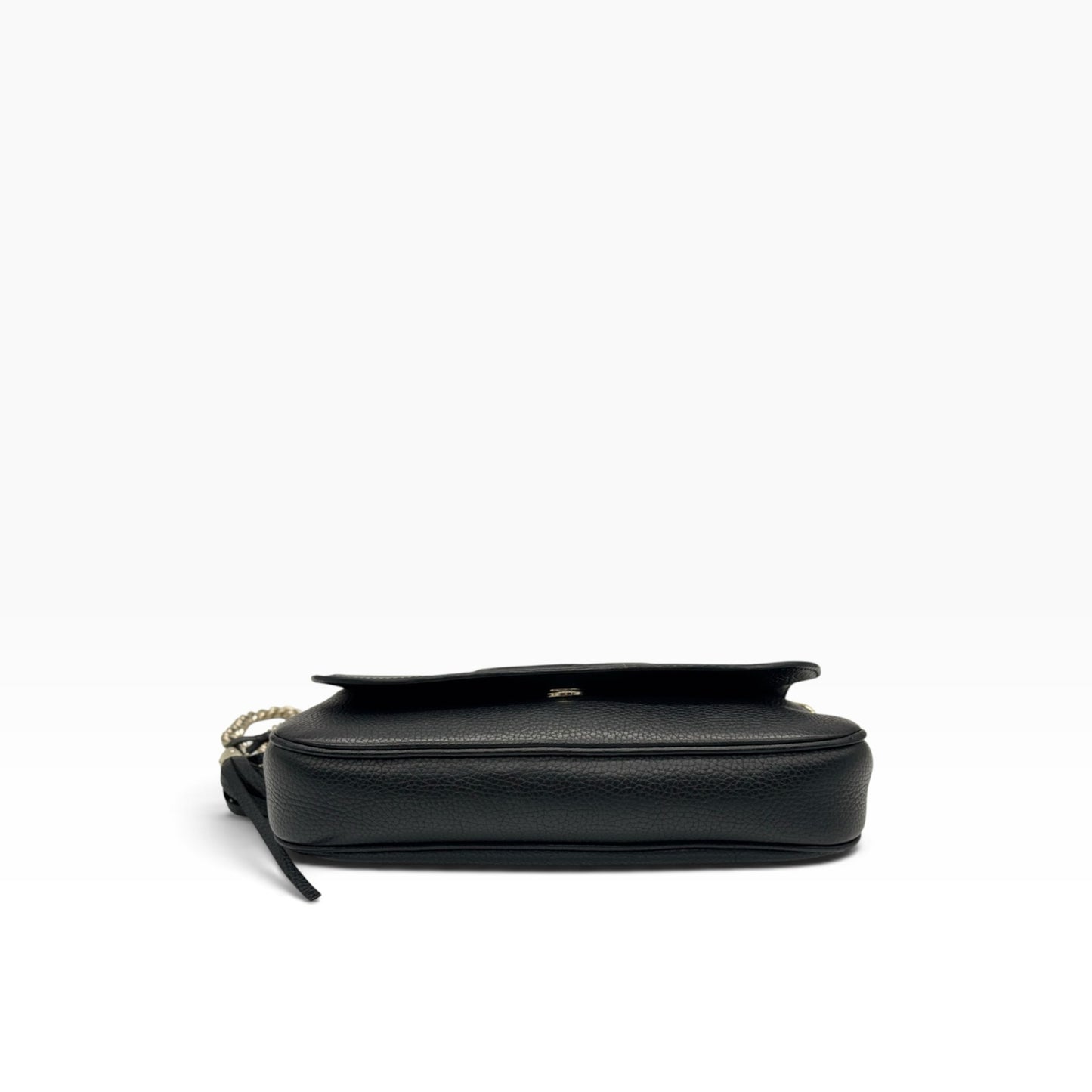 Borsa a tracolla Borse Vintage Gucci Soho in pelle martellata nera con logo in rilievo e dettaglio nappa laterale