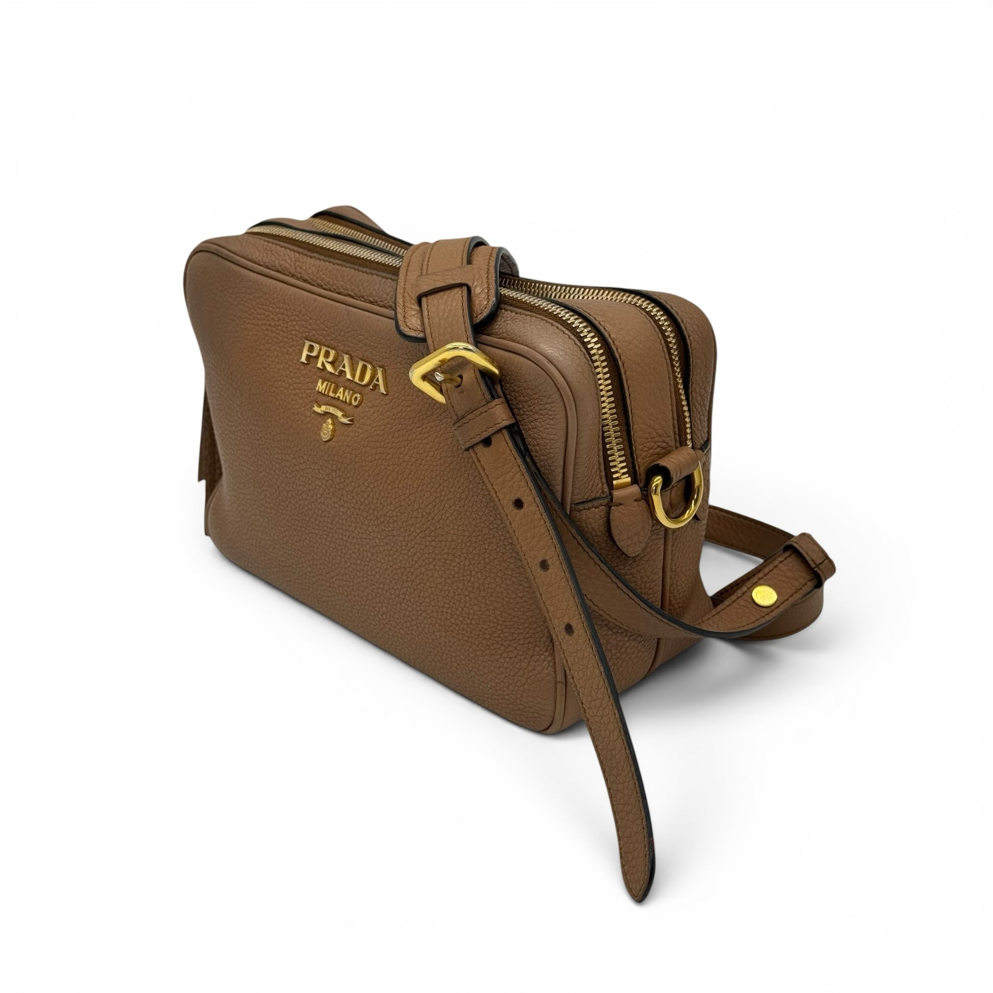 Borsa a tracolla Borse Vintage Prada in pelle martellata marrone con logo e dettagli in metallo dorato