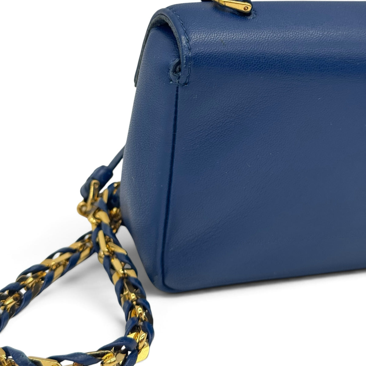 Borsa a tracolla Borse Vintage Fendi in pelle blu con catena dorata intrecciata e dettagli in metallo oro