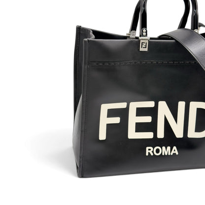 Borsa tote Borse Vintage Fendi nera in pelle con logo bianco a contrasto e dettagli in metallo argentato