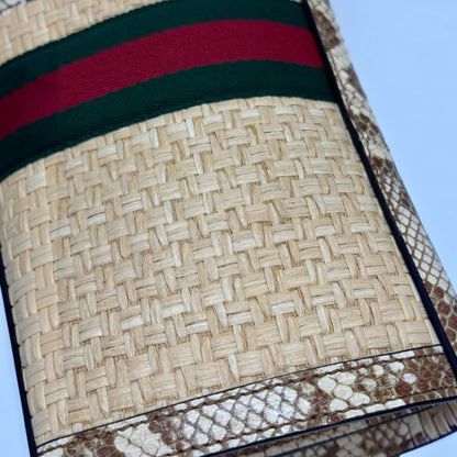 Borsa a spalla Borse Vintage Gucci in paglia intrecciata con dettagli in pelle pitonata e banda Web verde e rossa
