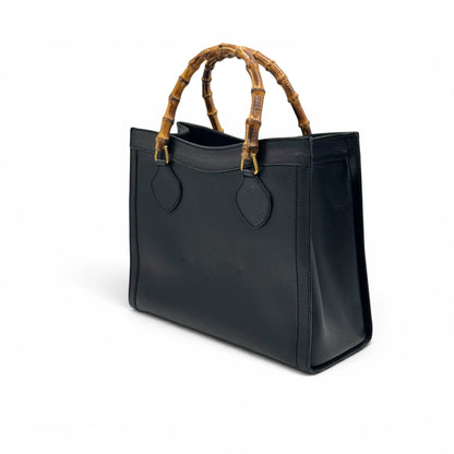 Borsa tote Borse Vintage Gucci in pelle nera granulata con iconici manici in bambù e design strutturato