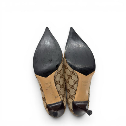 Suole di décolleté Borse Vintage Gucci in tela GG Supreme beige con tacco a stiletto e punta affusolata