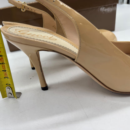 Décolleté slingback Borse Vintage Gucci in vernice color nude con tacco a spillo e cinturino regolabile