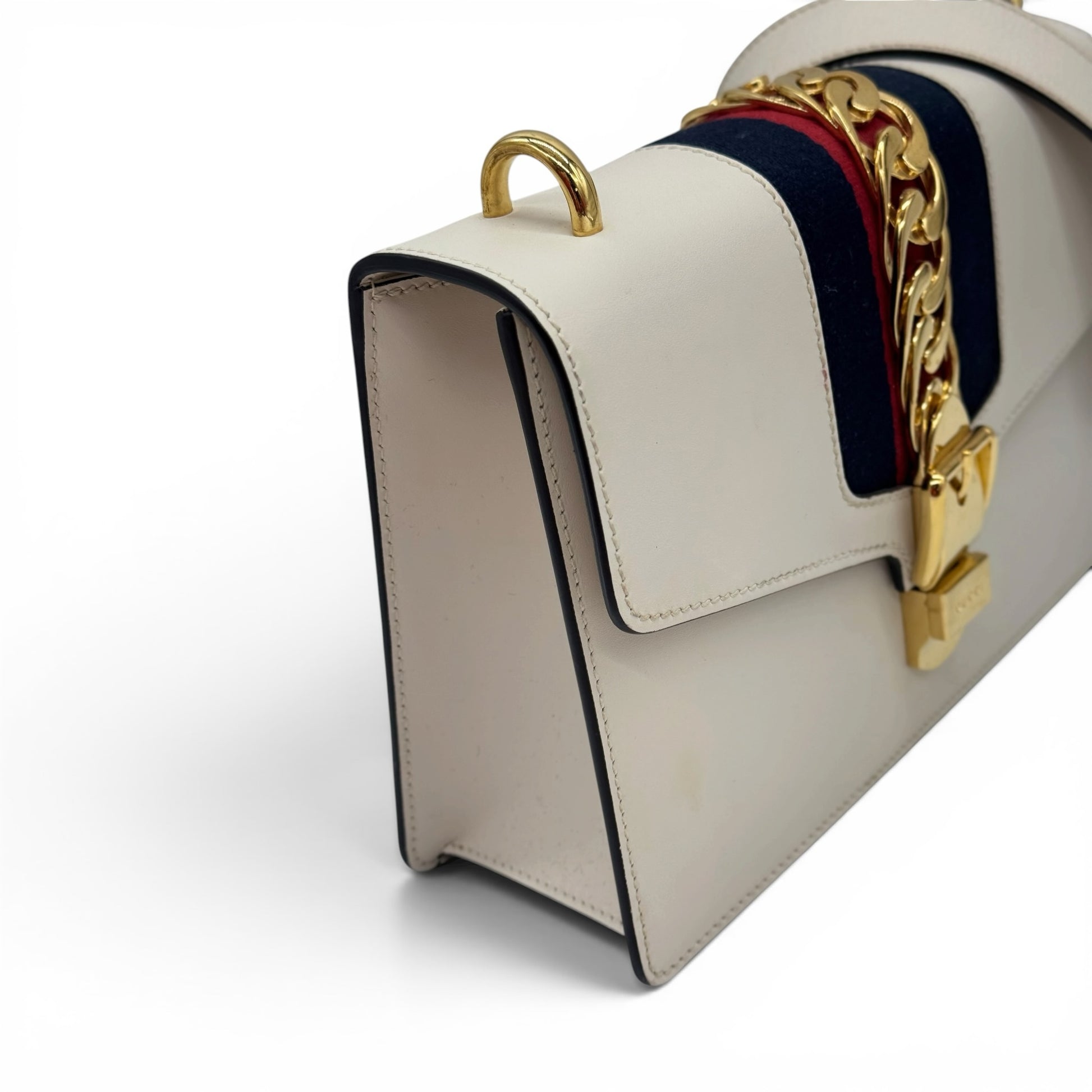 Borsa a tracolla Borse Vintage Gucci Sylvie in pelle bianca con nastro Web blu e rosso e catena dorata