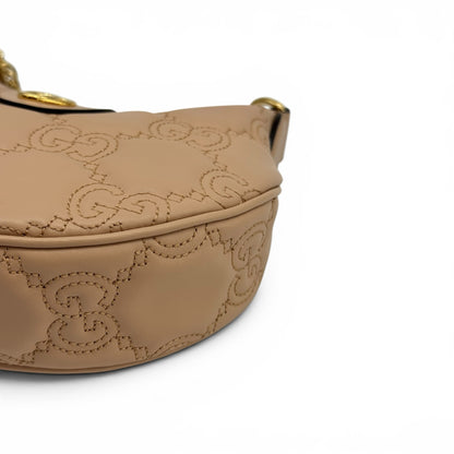 Mini borsa a spalla Borse Vintage Gucci GG Matelassé in pelle beige con motivo trapuntato e dettagli dorati