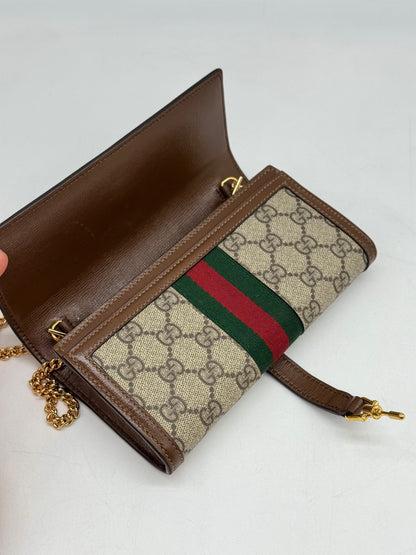 Portafoglio a tracolla Borse Vintage Gucci Jackie in tela GG Supreme con nastro Web, finiture in pelle e catena oro