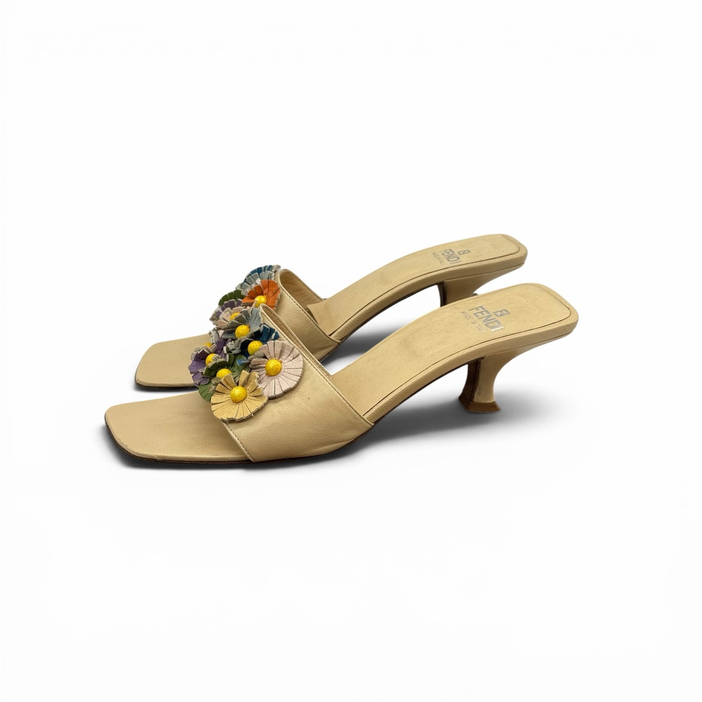 Sandali mules Borse Vintage Fendi in pelle color crema con tacco a rocchetto e decorazioni floreali multicolore